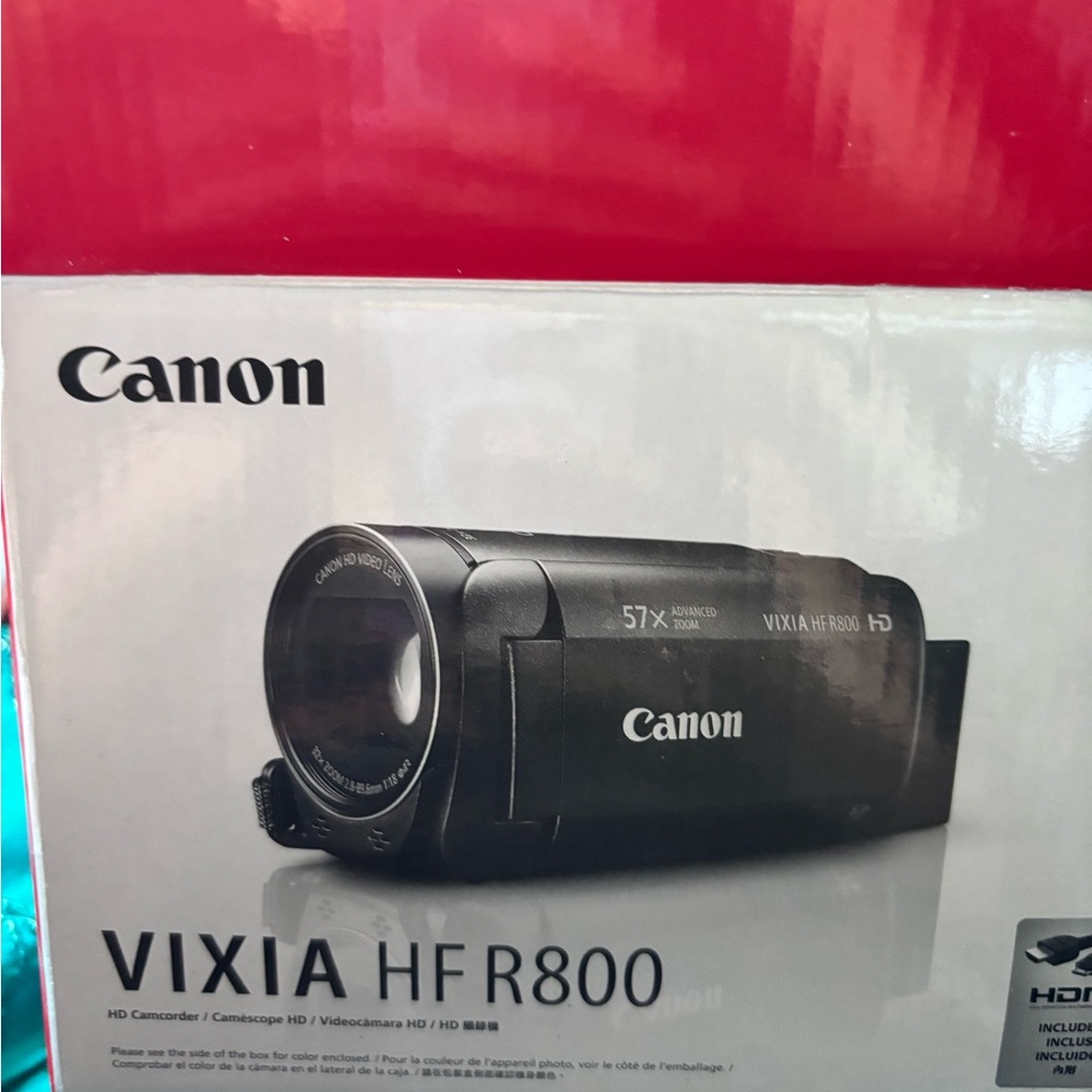 Canon VIXIA HF R800 Camcorder - Black